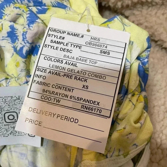 Free People Top Floral Yellow Blue White  NWT Size XS - Picture 6 of 6